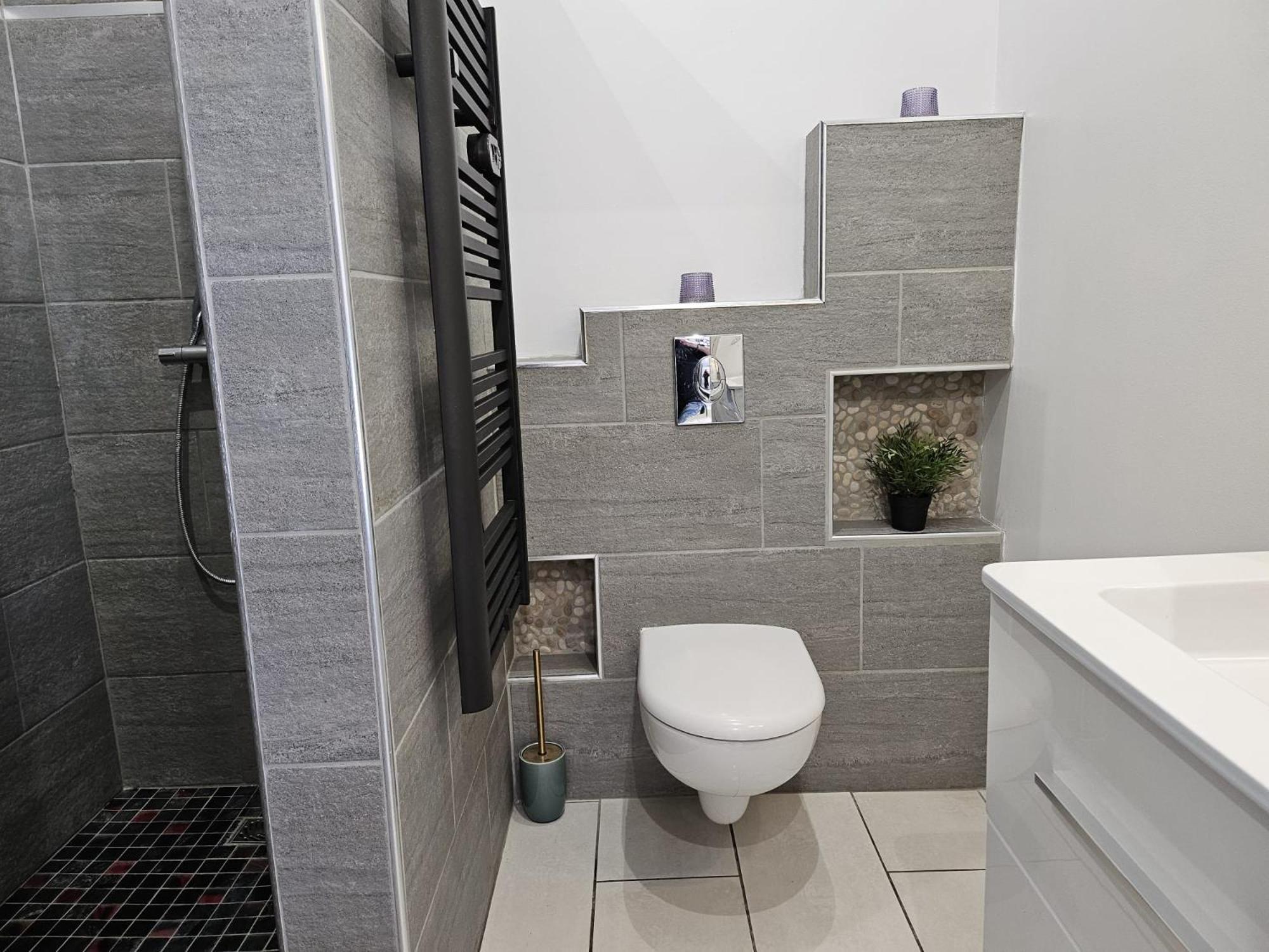 Agreable Logement Avec Terrasse Saint-Victoret Exteriör bild
